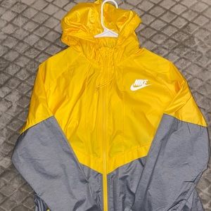 Women’s Nike Sportswear Windrunner (4 available)